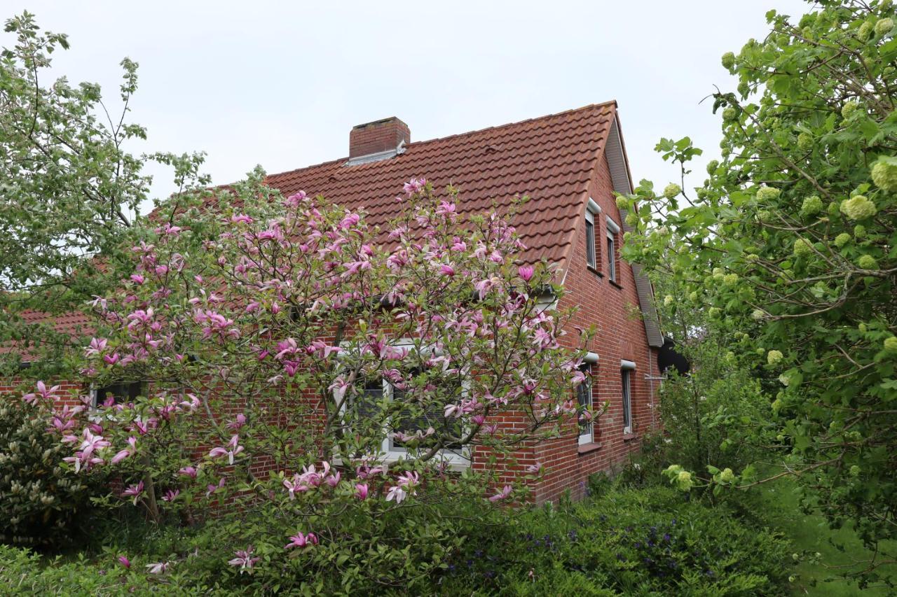 Haus Flieder Vila Krummhörn Exterior foto